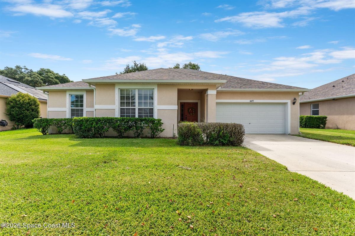 Single-storey home at 5879 Cheshire Drive, Titusville